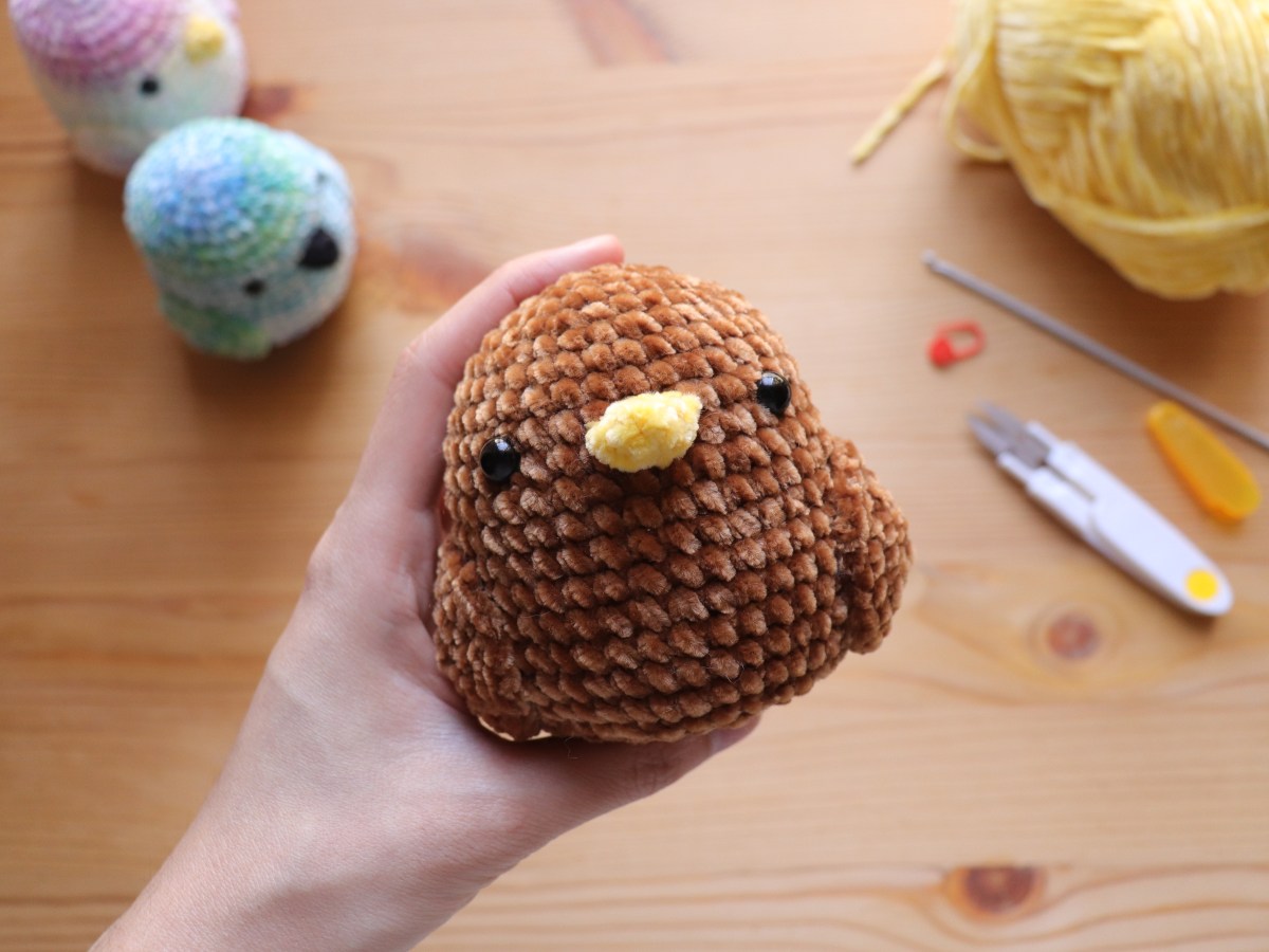 Complete and free fluffy bird crochet&nbsp;pattern